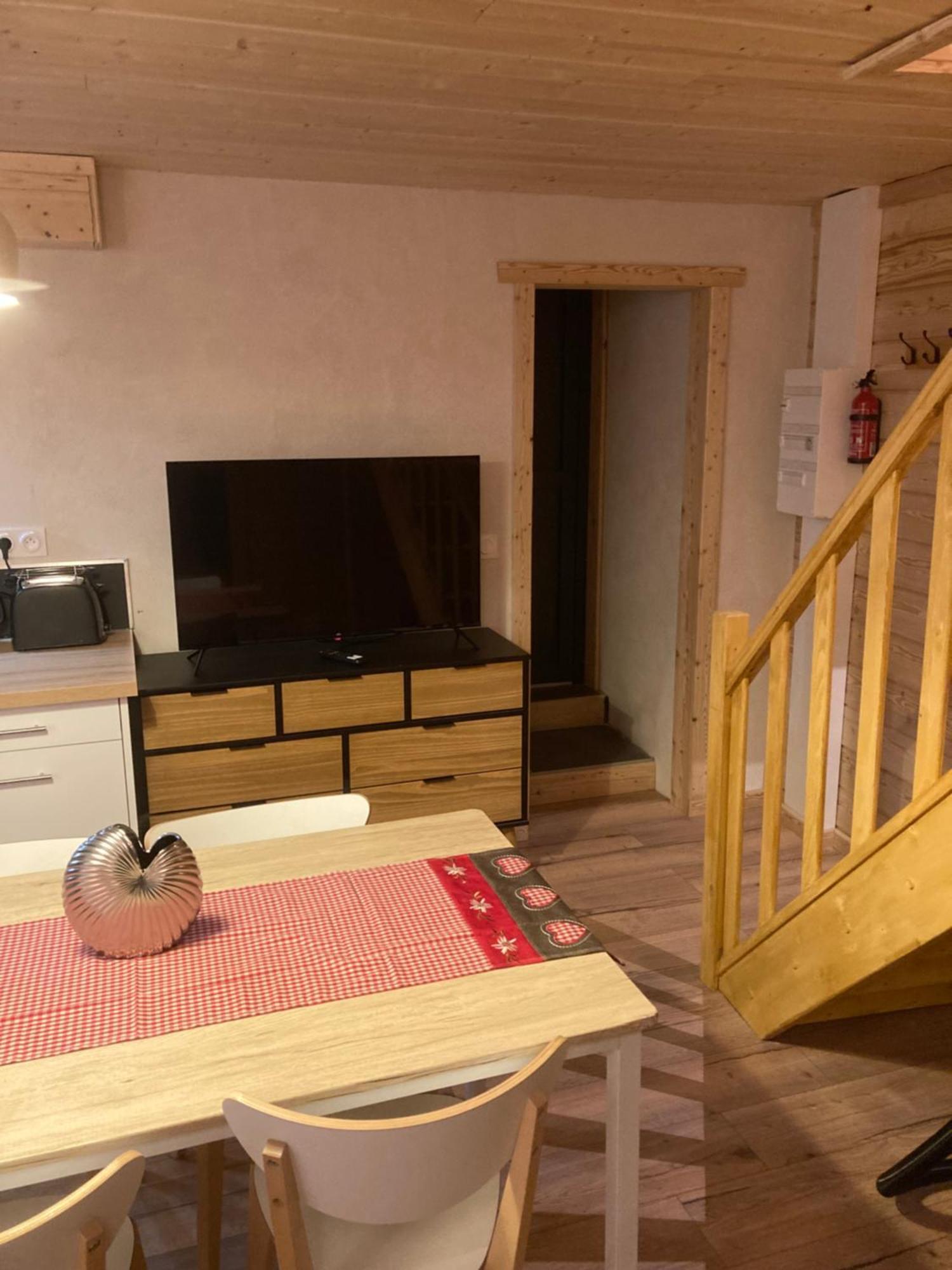 Maison Boutxy Le Clos Des Ours Matemale Esterno foto